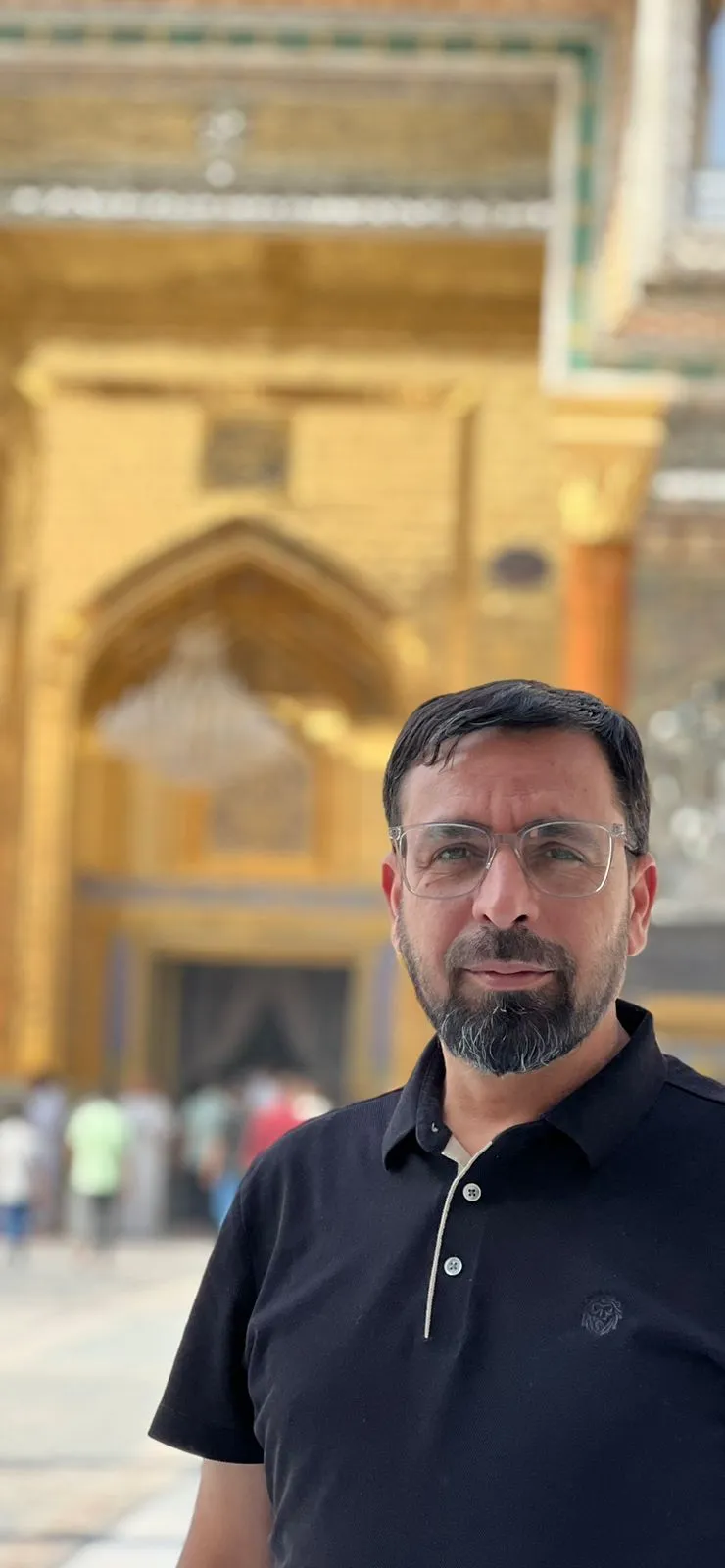الأستاذ احمد علي شراد